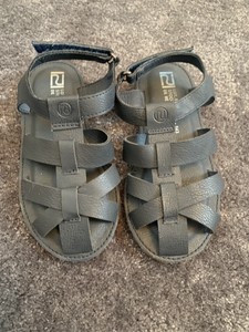 river island boys sandals