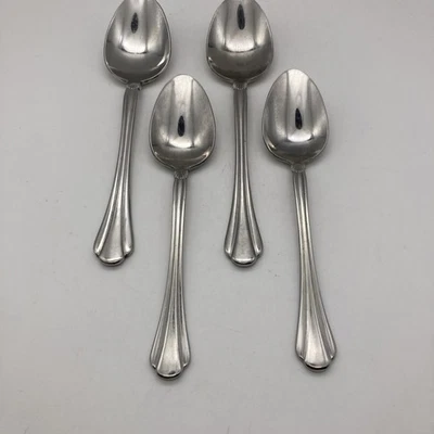 Juego de 4 cucharas Pfaltzgraff Artesia: 2 cucharadas y 2 cucharaditas vieira 18/8 Foto 1 de 4