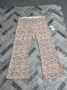 New Nike Yoga Luxe Dri-Fit Flared Full Length Tight Fit Pants FD7795-246 Size 2X - Picture 1 of 9
