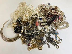 2.6 Pound Lot of Necklaces Wear or Craft- Mixed Themes but Similar Color Palette - Picture 1 of 8