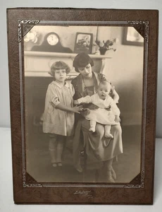 Antikes Portrait Mutter und ihren Kindern F. C. Lemon Marquette, MI im Rahmen - Bild 1 von 8