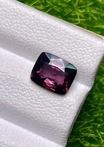 Piedra preciosa suelta espinela 100 % natural Dream Collection 1,925 quilates - Imagen 1 de 3