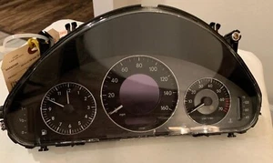 2003 2004 2005 2006 MERCEDES BENZ E500 CLUSTER SPEEDOMETER INSTRUMENT GAUGE OEM - Picture 1 of 4