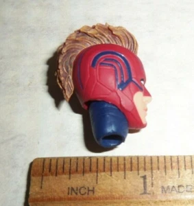 Mezco One:12 - Captain Marvel - Testa di Brie Larson con maschera - Foto 1 di 4