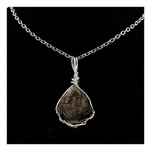 Pietre E Minerali. Collana In Quarzo Petrolio Grezzo. Argento 925. - Foto 1 di 5