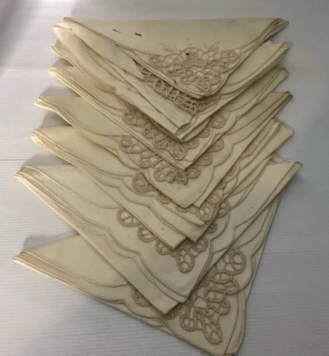 8 x Vintage Tableware Napkins..Please read Description.Slow Stitching - Image 1 of 2