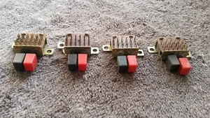 4 DOPPEL DRUCKSCHALTER 3x UM Wechselschalter gegenseitig auslösend f.alle Zwecke - Picture 1 of 6