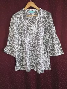 Blue Illusion Ladies Black White Floral 100% Ramie Blouse Top EC - Foto 1 di 7