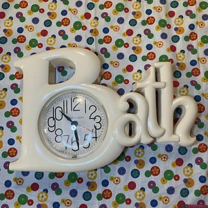 Bath Wall Clock Tan Colored WORKS Vintage 1983 Burwood Products New Haven Quartz - Picture 1 of 10