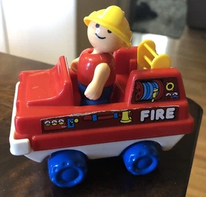 De colección Li'l Little Playmates Bombero y Camión de Bomberos Playskool Little People - Imagen 1 de 5