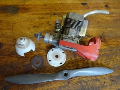 Super Tigre 61  2-Stroke RC Plane Engine Made in Italy - Image 1 of 4