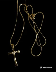 14k Gold-Filled Delicate vintage Cross and etched Heart hung on 16 inch Chain - Picture 1 of 10