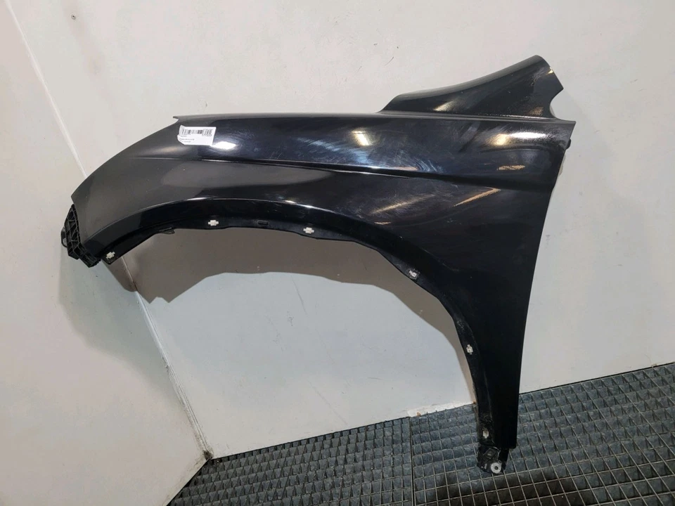aile avant gauche honda CR-V III (RE_) 60261SWAA01ZZ 177223 - Photo 1/1