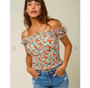 Neu mit Etikett O'Niell Mozelle schulterfreies Oberteil mit Blumenmuster, Größe X-Large - Bild 1 von 7