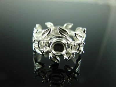 6186 Ring Setting Sterling Silver Size 7, 3 Stone (1)6mm and (2) 4mm Round Gems - Image 1 of 2