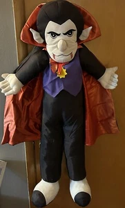 "Drácula Goffa Halloween Colgante Peluche Monstruos Vampiros Capa Nylon 24""" - Imagen 1 de 8