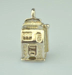 VINTAGE STERLINGSILBER 3-D SPIELAUTOMAT GLÜCKSSPIEL CHARM MIT GRAVUR DESIGN - Bild 1 von 7