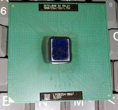 Intel Pentium III SL5DV 1GHz 256KB Coppermine Socket 370 CPU - Image 1 of 4