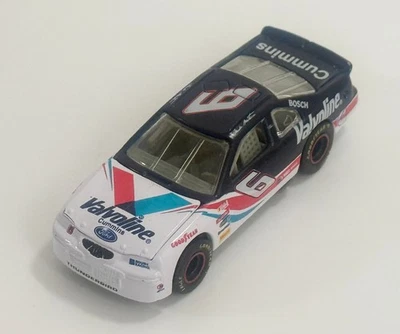 #6 Valvoline Mark Martin Ford Thunderbird Diecast 1:64 Racing Champions Hoodopen - Image 1 of 4