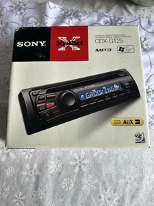 Sony Xplod Car Stereo Disc Player CDX-GT25 MP3 - Picture 1 of 7