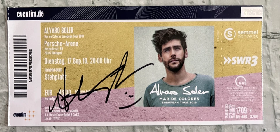 ORIGINAL Autogramm auf einer Eintrittskarte: Alvaro Soler. 100 % ECHT. - Bild 1 von 1