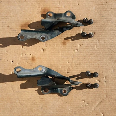 97-01 Toyota Camry Hood Hinge Set 53410-33070 53420-33030 OEM - Image 1 of 3