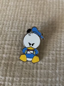 Spilla Personaggi Carini Disney Collezione - Paperino Braccia Incrociate [74239] Nuova senza etichette - Foto 1 di 2