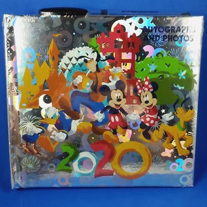 Walt Disney World Park 2020 Argento Autografo/Fotolibro con Penna Sigillata Orlando - Foto 1 di 3