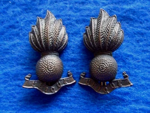 ORIGINAL PAIR ROYAL ARTILLERY OFFICERS SERVICE DRESS BRONZE COLLAR BADGES + PINS - Picture 1 of 2