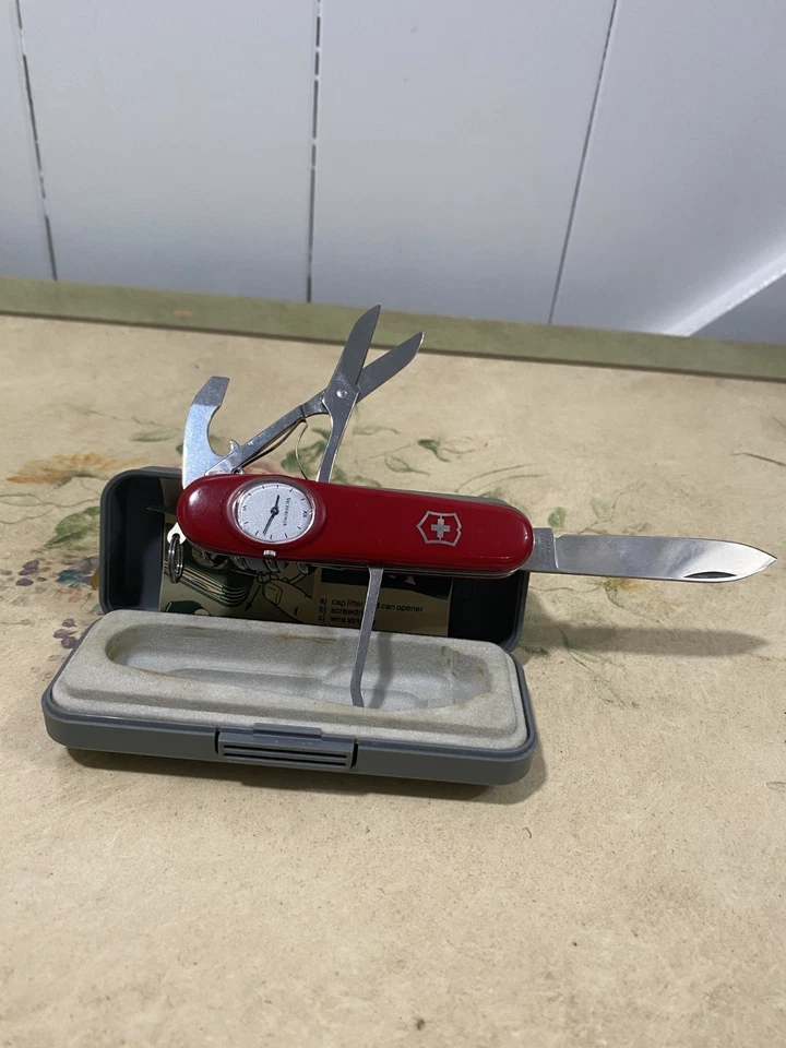RELOJ CRONOMETRADOR VICTORINOX / JUEGO DE NAVAJA NUEVO EN CAJA NUNCA USADO Foto 1 de 4