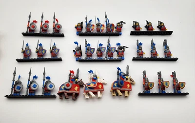 LEGO CASTLE LION KINGHTS MINIFIGURES - Image 1 of 4