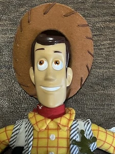 Peluche pupazzo Pixar sceriffo Woody Toy Story Bean Bag Disney Store esclusivo 12" - Foto 1 di 17
