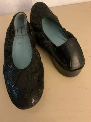 Zapatos de cuña de ballet de cuero negro Thierry Rabotin para mujer talla 6 Euro 36,5 Foto 1 de 4