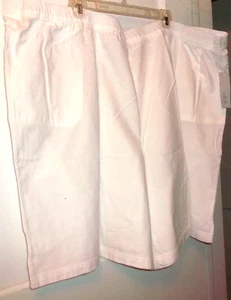 Croft Barrow Size 4X (24/26W ) Shorts NWT Pull-on Bright White Classic Casual - Picture 1 of 4