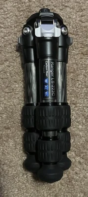 Leofoto LS-223C Portable Light Weight Carbon Fiber Tripod CF Ranger Series - Image 1 of 4