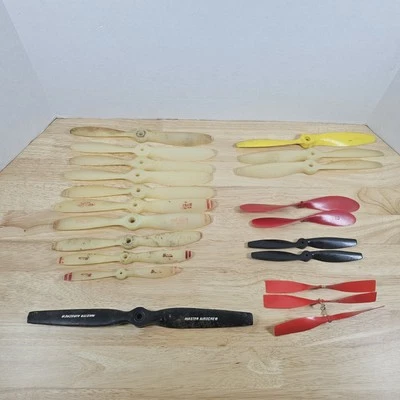 Vintage Assorted Nylon Model Airplane Propellers Lot Of 21 - Image 1 of 4