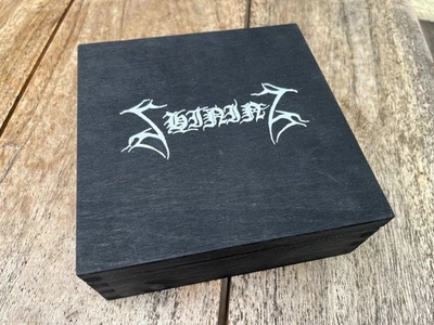 ### CD # SHINING - SHINING # DELUXE HOLZBOX LIM. # NEU ### - Bild 1 von 2
