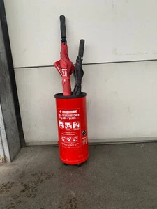 Schirm / regenschirmständer Feuerwehr Geschenk Feuerwehrgeschenk feuerlöscher - Bild 1 von 3