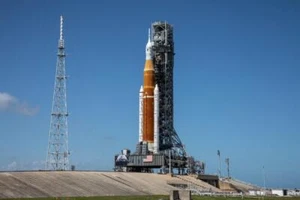ARTEMIS 1 SPACE LAUNCH SYSTEM POSTER PICTURE PHOTO PRINT BANNER moon nasa 8363 - Picture 1 of 1