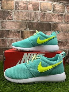 New Nike Roshe One Womens Hyper Turquoise UK 4 599728-302 Gym Running Trainers - Picture 1 of 9