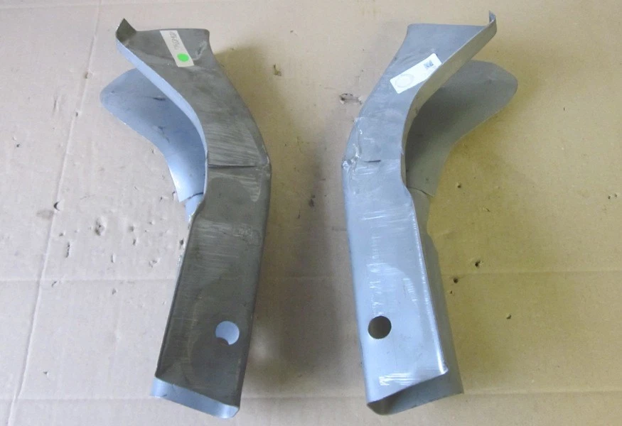 Längsträger Rahmenbogen Satz vorne links und rechts Opel Ascona Manta A+B - Bild 1 von 1