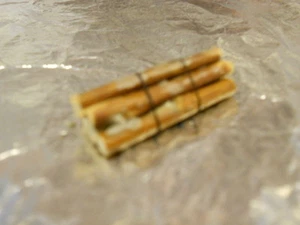 ** Heico 220421 Stack of Tree Trunks 25mm TT / N  - Picture 1 of 1