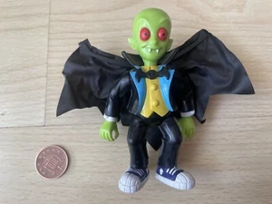 Little Dracula Action Figure Giocattolo Bandai 1991 4" Vintage Ali di Vampiro Attacco - Foto 1 di 5