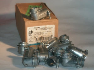 THOMAS BETTS XC292 3/4" 90° ARMORED CABLE CONNECTOR - BOX OF 10 - Picture 1 of 1