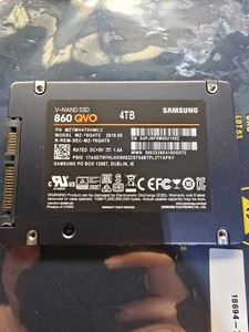 MZ-76Q4T0 Samsung 860 QVO Series 4TB SATA III 2.5" Internal SSD - Picture 1 of 3