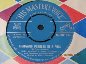 CHAS McDEVITT & SHIRLEY DOUGLAS-THROWING PEBBLES IN A POOL-HMV SCARCE - Picture 1 of 2