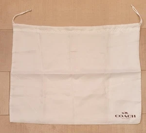 COACH Borsa Portapolvere 19"x15" Bianco Satinato Marrone Logo - Foto 1 di 3