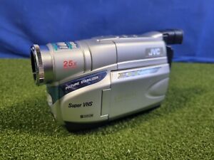 JVC GR-SXM38U 1000x Digital Zoom VHS Camcorder with 25x Optical Zoom