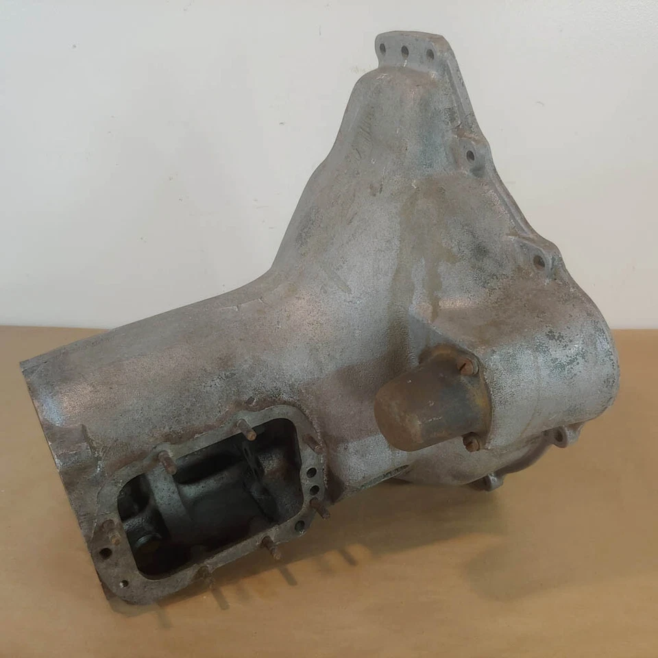 Estuche de campana de transmisión MG Midget Austin Healey Sprite 948 2A3408 OEM Foto 1 de 4