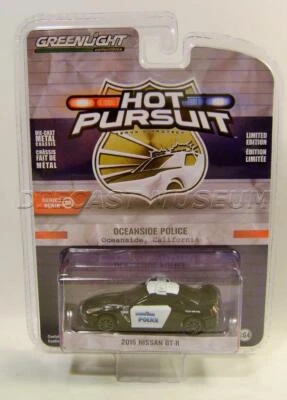 Nissan GT-R 2015 '15 coche de policía de California persecución 38 luz verde 2021 Foto 1 de 2